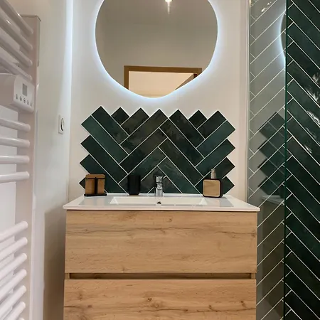 Neuf Apartament